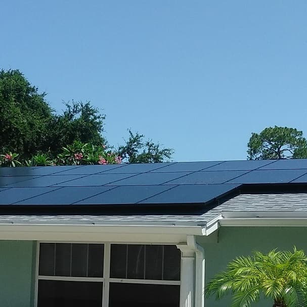 Residential rooftop array with Solaria solar panels